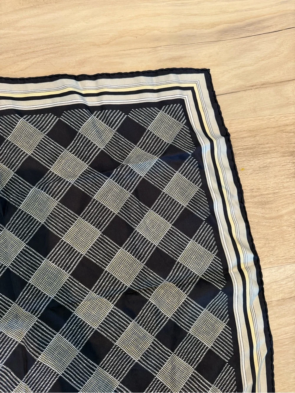 100% silk made in Italy scarf
